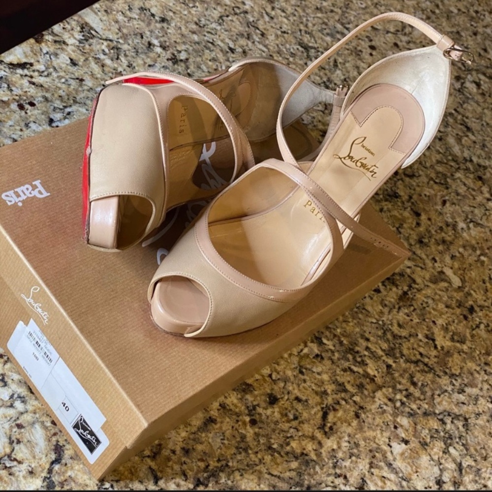 Christian Louboutin Holly Alta Heels